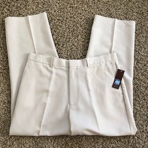 Centro Lightweight Dress Pants